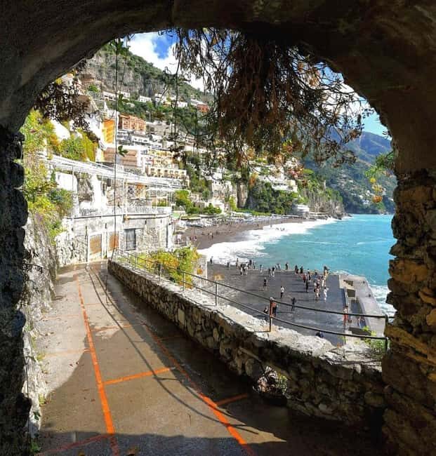 From Naples: Amalfi Coast, Sorrento, and Pompeii Tour - From Stazione Marittima to Positano: How the Day Starts Smooth
