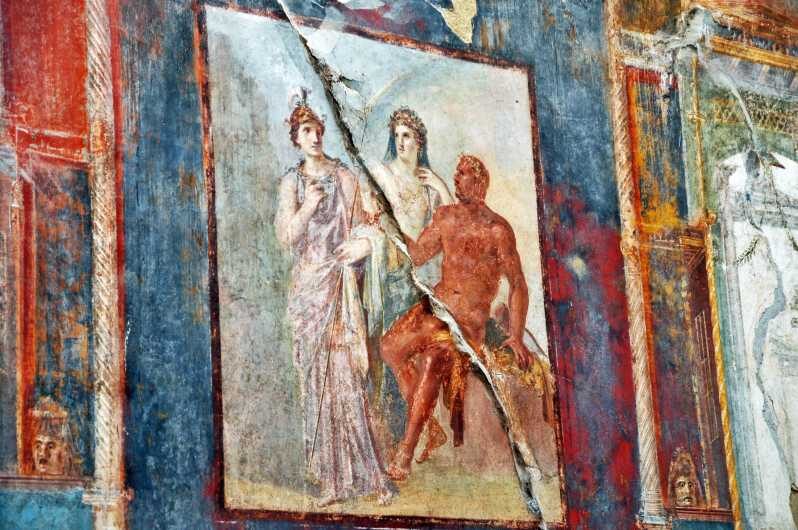 From Naples: Archeological day to Pompeii and Herculaneum - Pompeii and Herculaneum: what the Vesuvius eruption actually changed