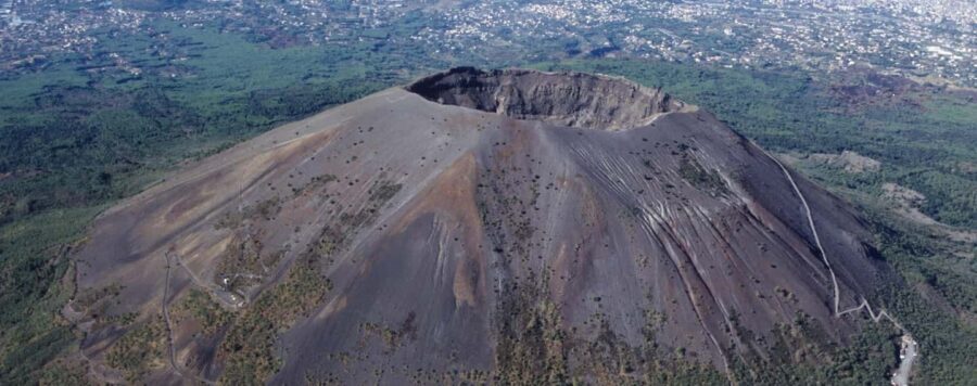 From Naples: Mount Vesuvius Half-Day Tour with Lunch - Naples Pickup to Pompeii Lunch: A Practical Start
