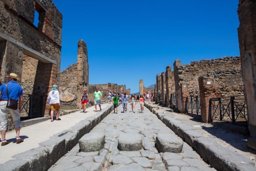 From Naples: Private tour of Pompei, Sorrento & Positano - Sorrento: quick orientation, then an hour to actually enjoy it