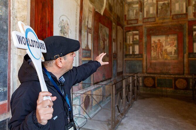From Naples: Private Tour Pompei and Sorrento with lunch - A private Naples day that actually flows
