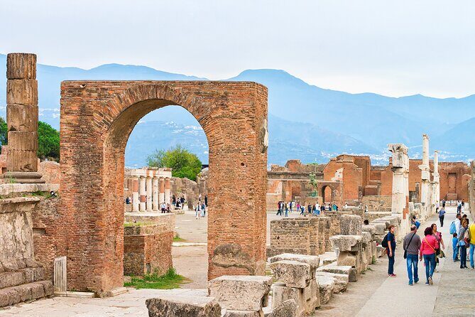 From Naples: Private Tour Pompei and Sorrento with lunch - Sorrento: two hours to roam without a script