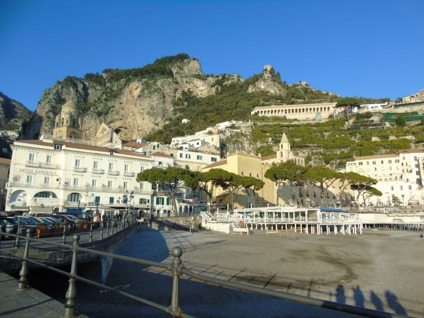 From Naples: Ravello, Positano, & Amalfi Coast Private Tour - How the private vehicle and live commentary make the day feel easy