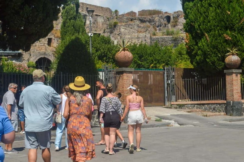 From Naples/Salerno: Pompeii, Sorrento and Amalfi Coast Tour - The day’s flow: Pompeii first, Sorrento second, Positano last