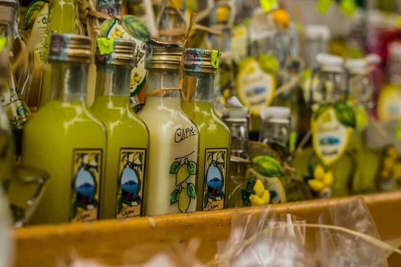 From Naples: Sorrento & Pompeii Tour with Limoncello Tasting - Getting to Sorrento by air-conditioned bus: Comfort plus structure