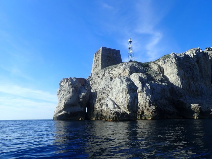From Nerano: Kayaking Tour to the Bay of Leranto - Meeting on the beach under Belmare Residence