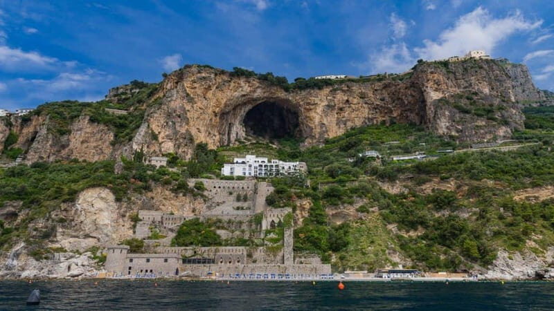 From Positano: Amalfi Coast and Emerald Grotto Group Cruise - Group size and guides: what you can expect from the human side