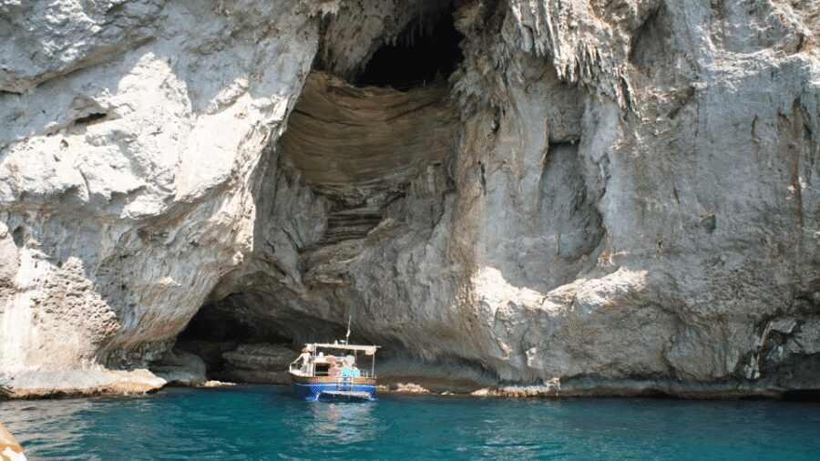 From Positano: Capri Island Group Cruise with Blue Grotto - The practical details that make or break the day