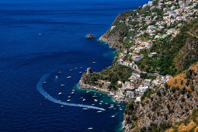 From Positano or Praiano: 2H Private Amalfi Coast speed tour - Getting onboard at Positano’s main pier (or Praiano’s beaches)