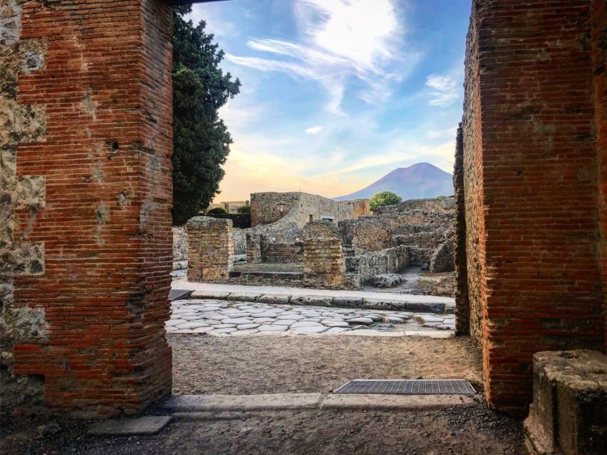 From Positano: Pompeii Guided Tour with Skip the Line - Skip-the-Line Entry: How the 5-Hour Schedule Gets You There Faster