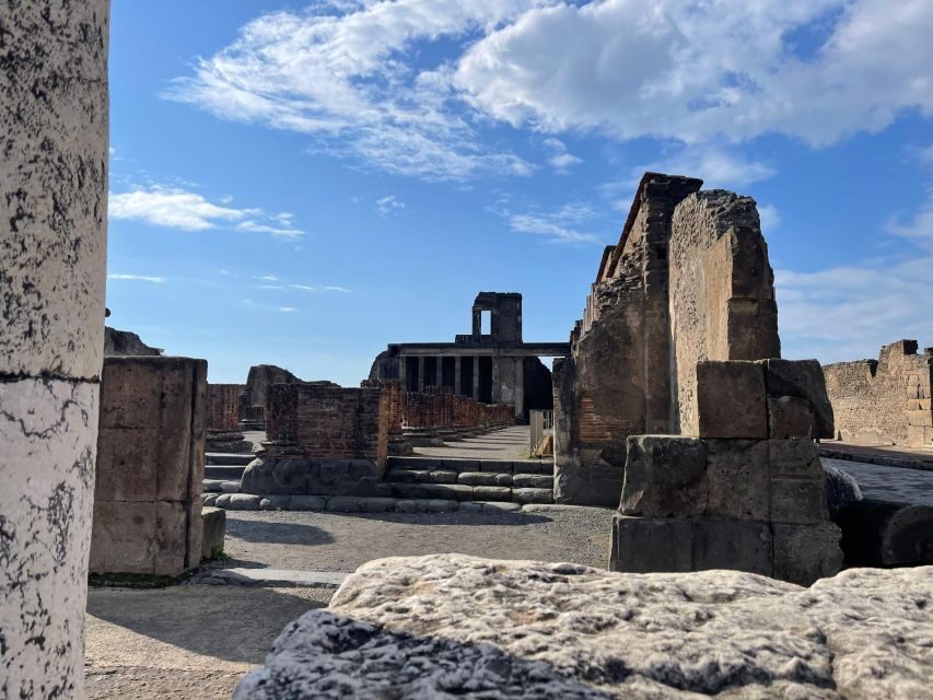 From Positano: Pompeii & Vesuvius tour small group - Pompeii with a guide: the big sights you’ll connect to quickly