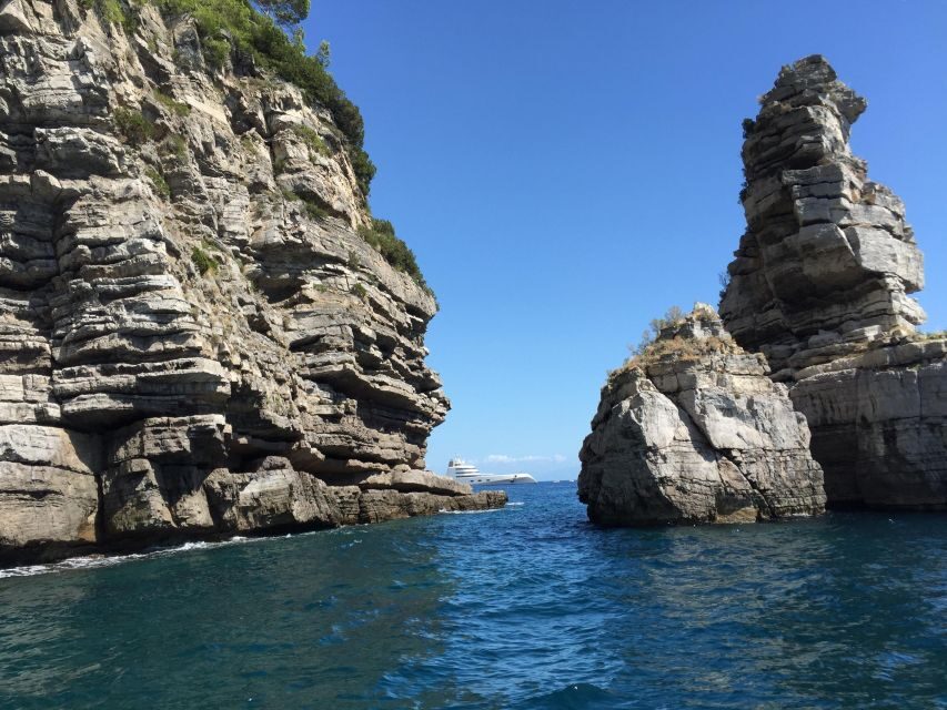 From Praiano: Amalfi Coast Guided Private Cruise with Drinks - Grotta Pandora and the Emerald Grotto: caves that come with real water time