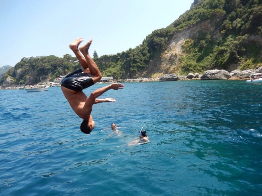 From Salerno: Capri and the Sirenusas Boat Tour - Setting off from Molo Manfredi: morning logistics that actually matter