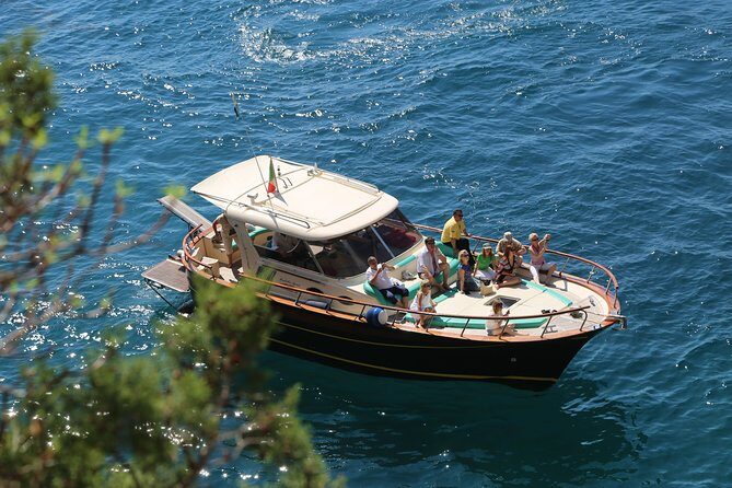 From Salerno: Small Group Li Galli Islands and Capri Boat Tour - Capri by sea: Faraglioni rock formations and a quick snorkel break