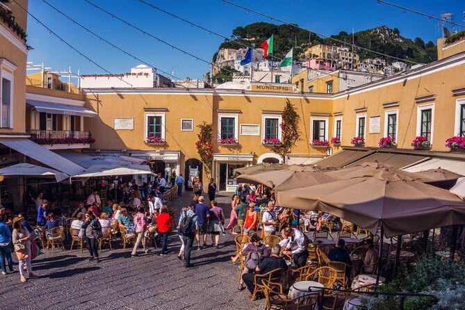 From Salerno: Small Group Li Galli Islands and Capri Boat Tour - The crew: helpful, professional, and the reason the day feels easy