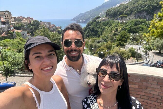 From Salerno to Amalfi Coast by car-stopping in Amalfi & Ravello - The Guides and Drivers: Why This Tour Feels Easy