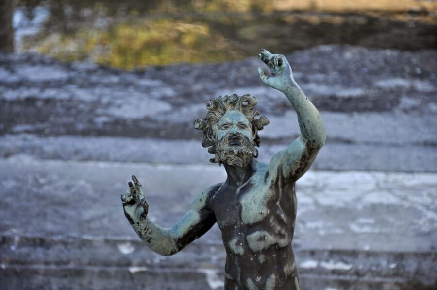 From Salerno_Pompeii Express: bus transfer+entrance ticket - Lunch Hour in Pompeii: use the time, don’t lose it