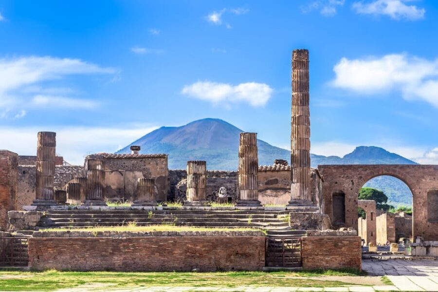 From Salerno_Pompeii Express_bus+ skip the line ticket - Lunch time in the day-trip rhythm: plan for your own food