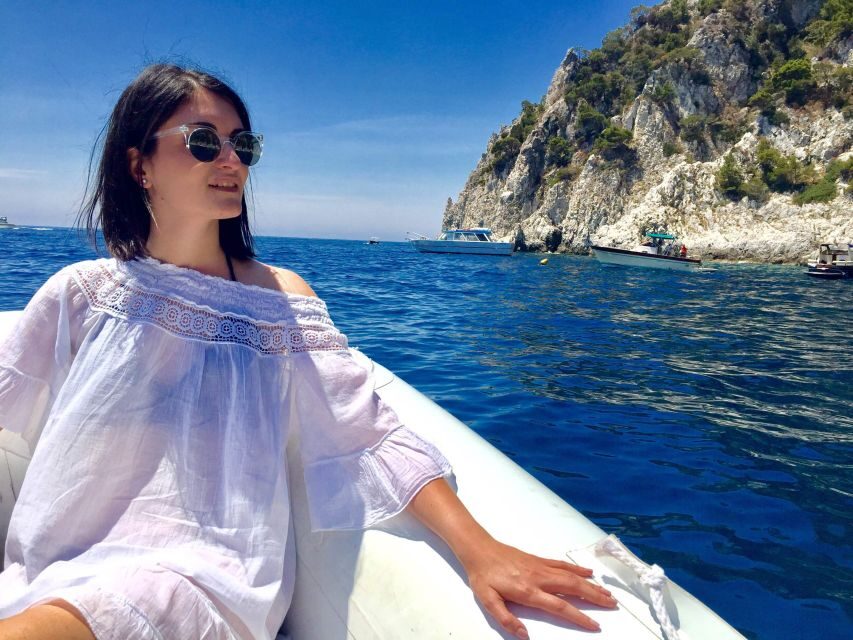 From Sorrento: Ischia and Procida Boat Tour - 3–4 hours in Ischia: how to spend your free time well