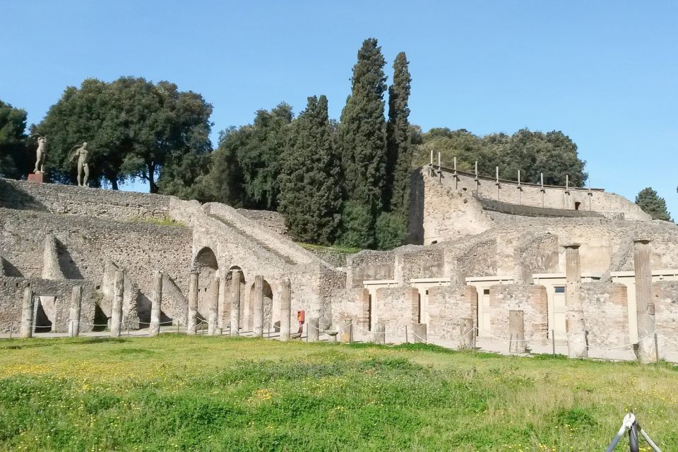 From Sorrento: Pompeii and Vesuvius Tour - Should you book Golden Tours Sorrento’s Pompeii and Vesuvius day trip?