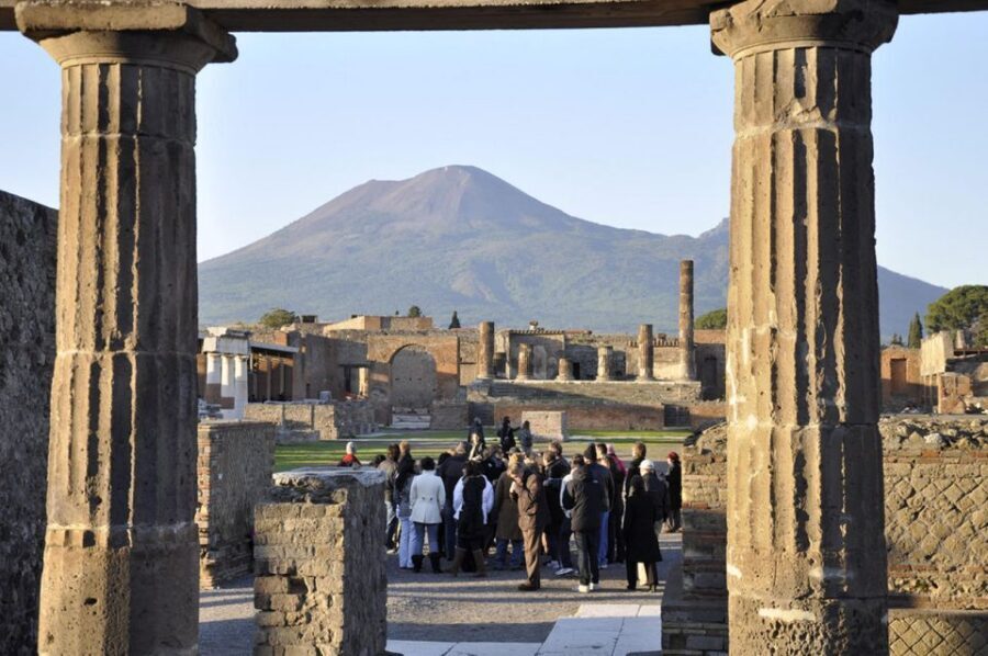 From Sorrento: Pompeii by Train with Vesuvius & Guided Tour - Pompeii Archaeological Site: guided tour where it all clicks