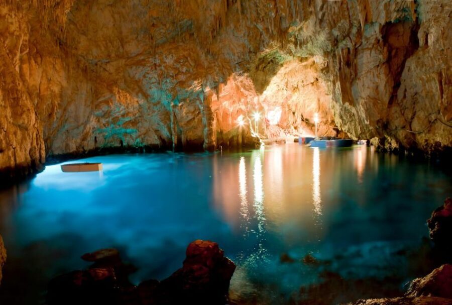 From Sorrento: Private Amalfi Coast Tour with Emerald Cave - Packing tips that actually matter on this coastal day