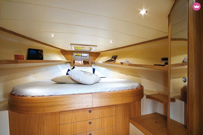 Full day in Capri with Fratelli Aprea 32 Feet - Swimming, Snorkeling, and On-Board Comfort That Makes the Day Easier