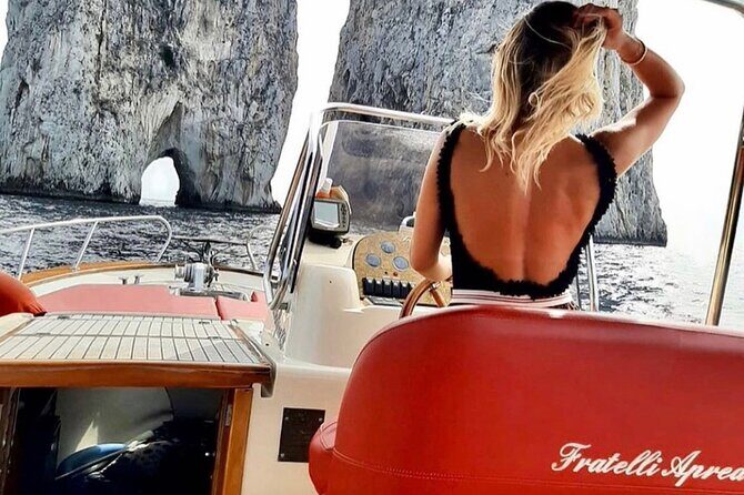 Full day in Positano with Gozzo - Grotta Verde, Marina Piccola, and the White Cave
