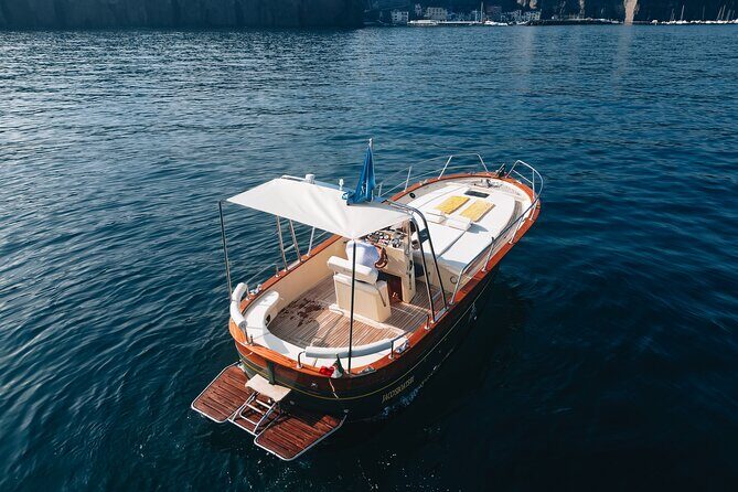 Full-Day Private Capri Boat Tour - Capri’s Caves from the Water: Colors, Grotto Areas, and What You See