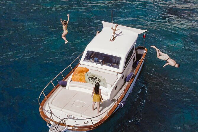 Full-Day Private Guided Boat Tour in Amalfi - Spiaggia di Tordigliano: your second swim stop with a drink break