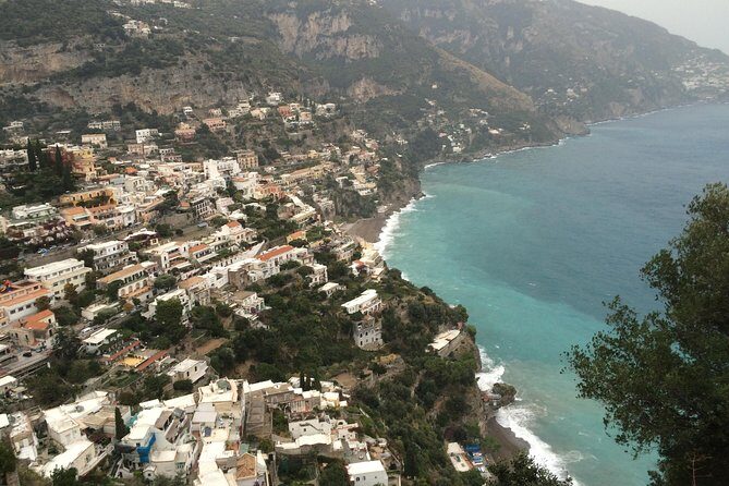 Full-Day Sorrento Positano Pompeii Tour - Sorrento time for real browsing: shops with locally made goods