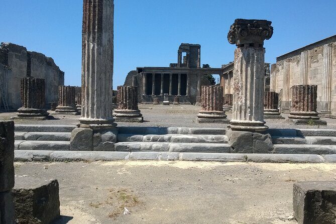 Full-Day Tour of the Amalfi Coast and Pompeii from Naples - Guide Quality: When You’ll Appreciate the Human Touch