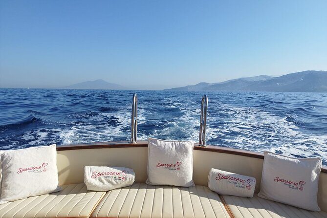 Group Capri tour , visit of caves, fishing legend and swimming - Key things that make this Capri boat tour click