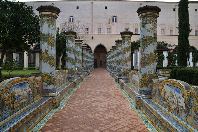 Guide tour in Naples downtown with an art expert - Gesù Nuovo Church: your first big landmark in the center