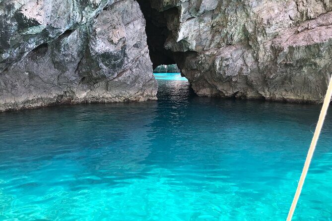 Guided day by boat to the Secrets of the Island of Capri - Capri’s “Secrets” by boat: why this format works