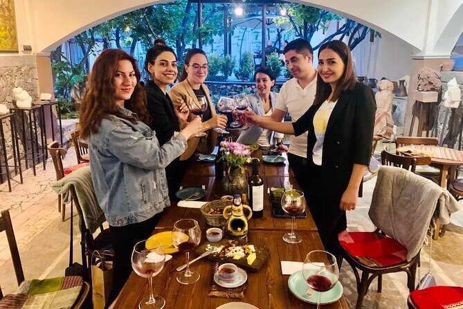 Guided, FUN Wine Tasting with Trivia Games, Napoli - Wine Etiquette and Trivia Games: How This Becomes Fun Learning