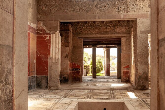 Guided Tour of Pompei, Lunch and Wine from Sorrento - Small-Group Comfort: The Quiet Difference You Notice
