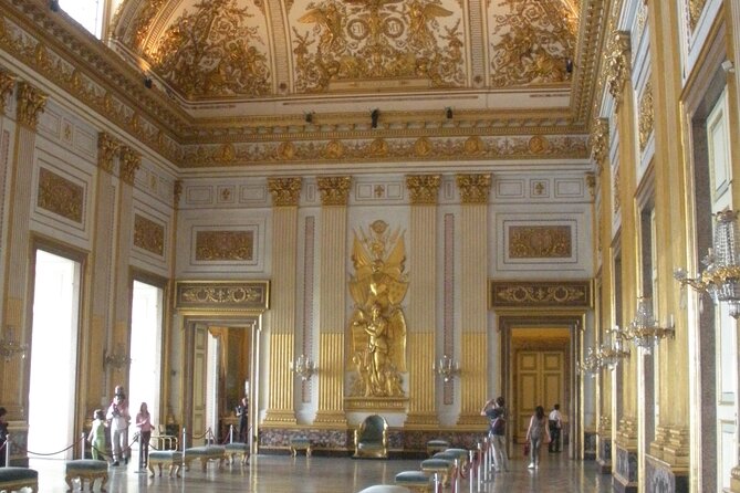 Guided tour of the Royal Palace of Caserta with an art expert - Royal Palace of Caserta: why it’s more than a pretty stop