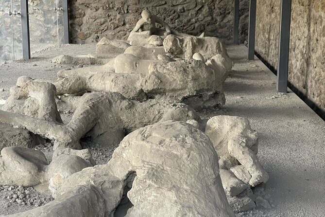 Guided Tour Pompeii And Vesuvius from Positano Skip the Line - Pompeii Archaeological Park: a guided 2-hour route with clear targets