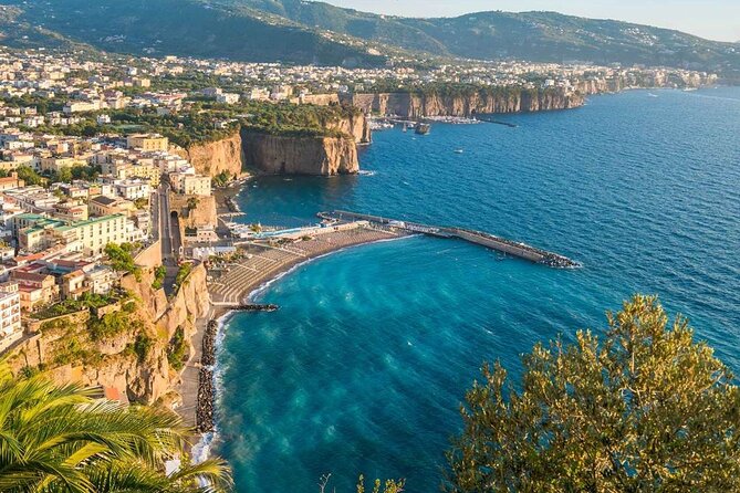 Half day Positano and Sorrento tour from Naples - Sorrento Stop 2: Piazza Tasso for an Aperitif Moment