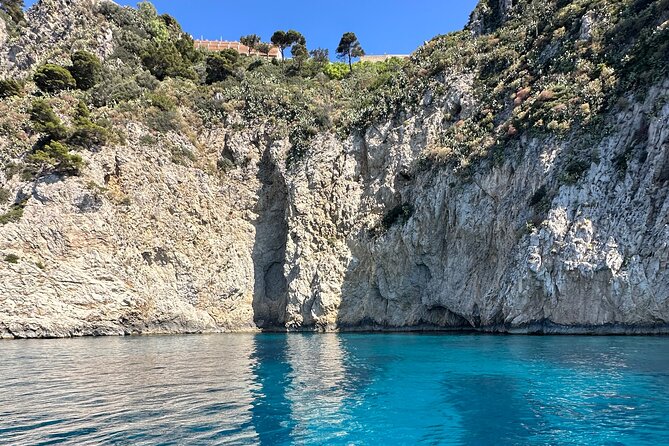 Half Day Private Boat Tour of Capri - Meeting at Piazza Angelo Ferraro (and not losing your boat)