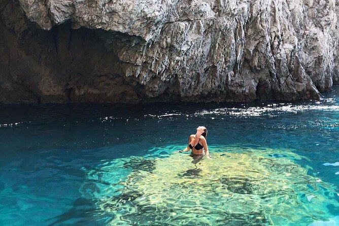 Half day tour of Capri by private boat - Natural Arch and Villa Malaparte: Famous Names Seen the Right Way