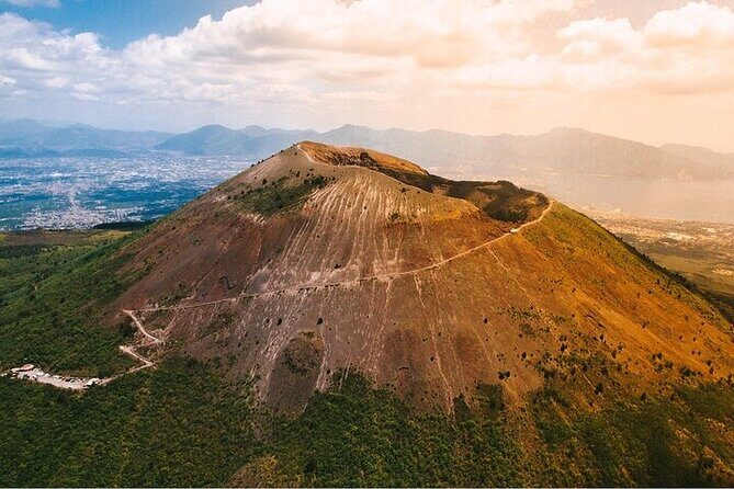 Half-Day Vesuvius Drive and Summit Hike from Naples with Lunch - Key things that make this Vesuvius half-day work
