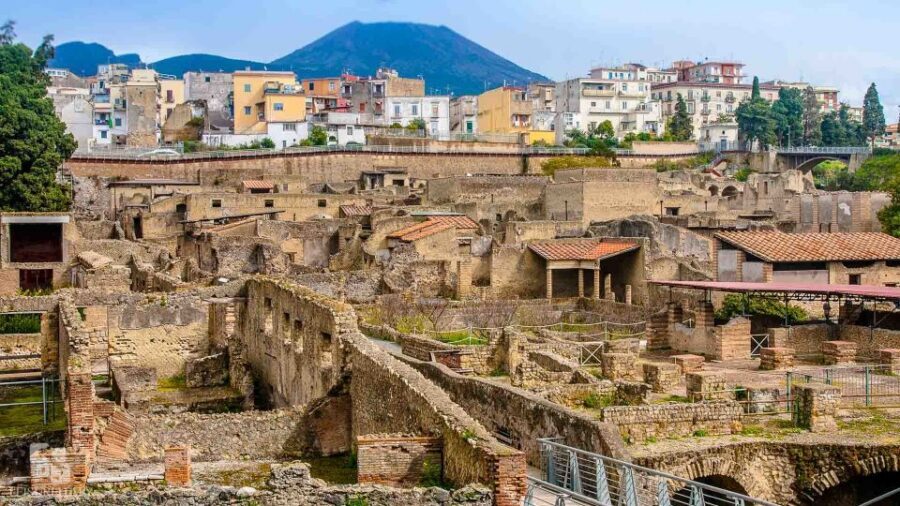 Herculaneum: Half-Day Guided Trip from Naples - Live Guide or Audio Guide: When You Get the Personal Touch