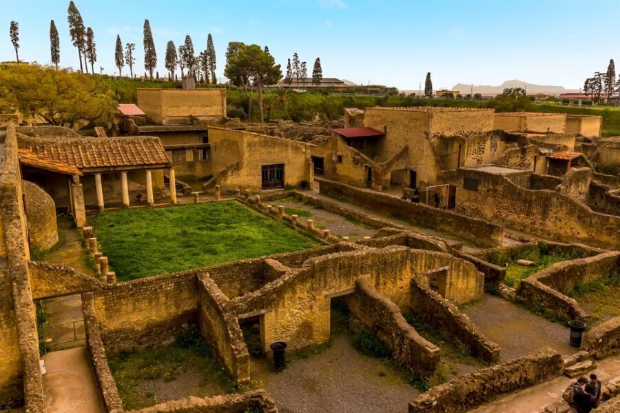 Herculaneum Half-Day Tour from Sorrento - Getting from Sorrento to Herculaneum: easy ride, clear meeting point