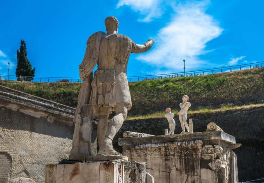 Herculaneum: Private Tour with Driver from Naples - Inside the Archaeological Park: what to look for during your time