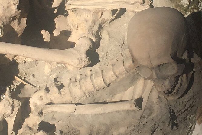 Herculaneum Private Walking Guided Tour 2 hours - Why Herculaneum feels more personal than Pompeii