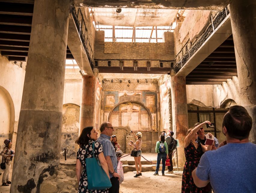 Herculaneum: Private Walking Tour with Archeologist Guide - What an archaeologist guide adds (and why private matters here)