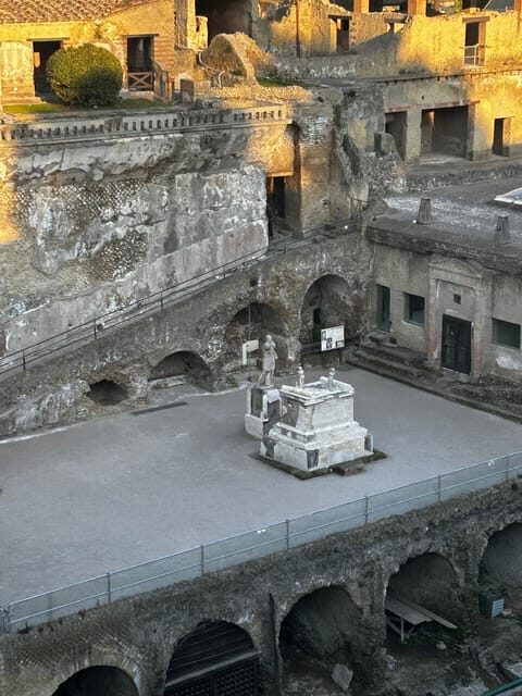 Herculaneum - Small Group Tour (admission included) - Private houses, decorations, and the value of seeing art in context