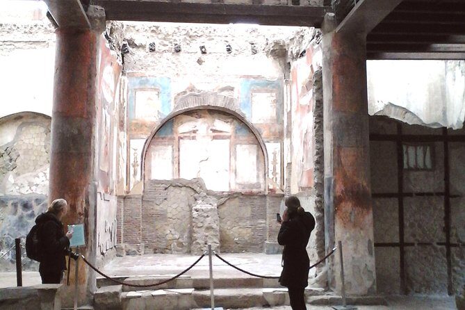 Herculanium guided tour - Public Life Stops: Augusteum, Baths, and the Gymnasium